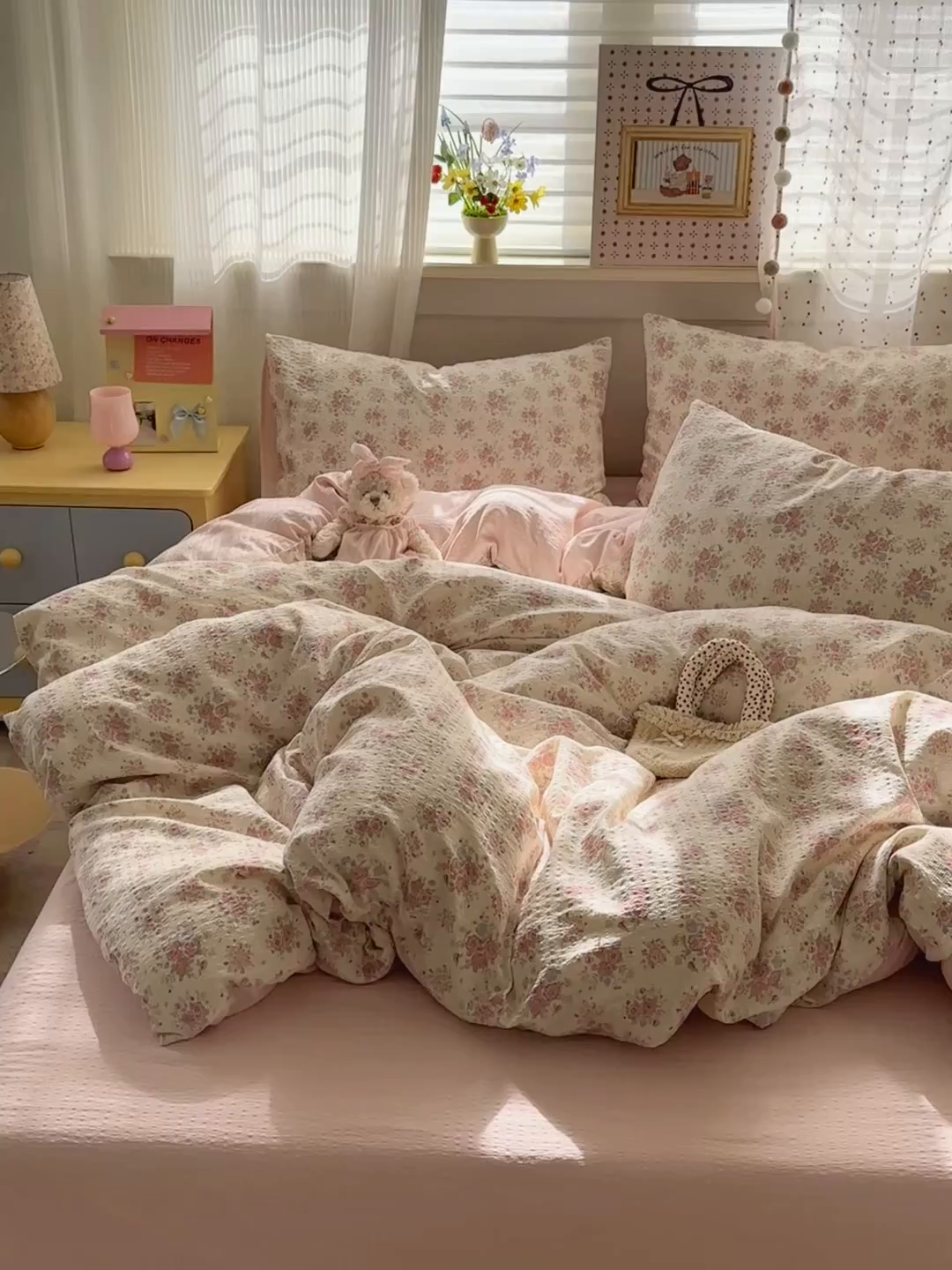 91家纺网 家纺一手货源 找家纺 优承佳生活馆 2026新款卡通小清新风格高克重超柔软糯泡芙双层纱面料三件套四件套单被套系列 （提供买家秀） 满满