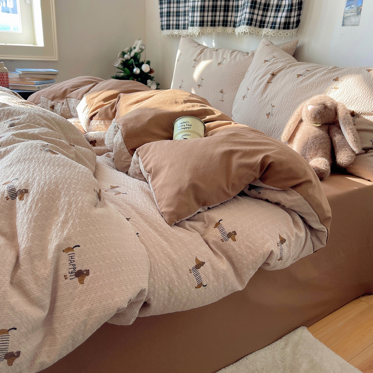 91家纺网 家纺一手货源 找家纺 沐芷 2026 高克重110g泡芙棉四件套A类床上用品被套宿舍床单三件套【提供买家秀】 线条腊肠狗