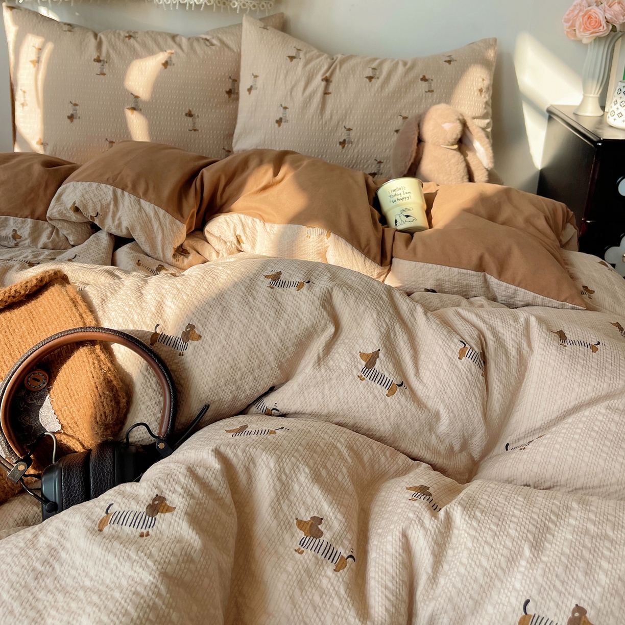 91家纺网 家纺一手货源 找家纺 沐芷 2026 高克重110g泡芙棉四件套A类床上用品被套宿舍床单三件套【提供买家秀】 线条腊肠狗