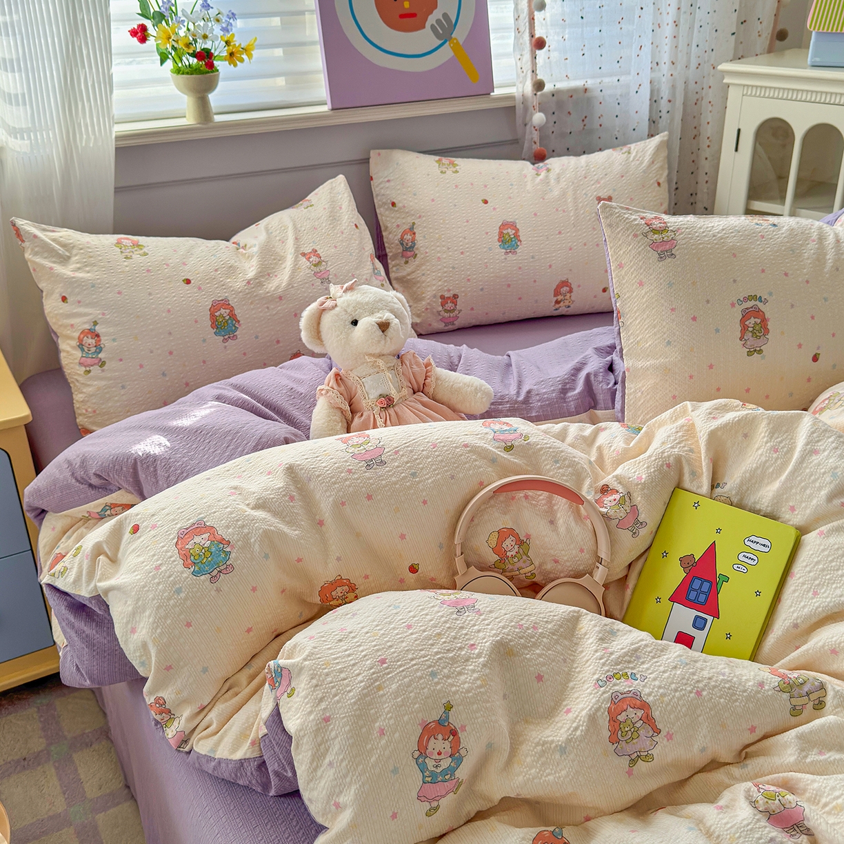 91家纺网 家纺一手货源 找家纺 优承佳生活馆 2026新款卡通小清新风格高克重超柔软糯泡芙双层纱面料三件套四件套单被套系列 （提供买家秀） 女孩日常