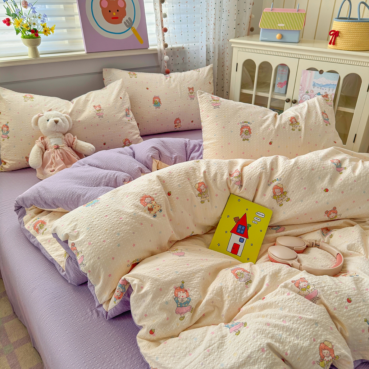 91家纺网 家纺一手货源 找家纺 优承佳生活馆 2026新款卡通小清新风格高克重超柔软糯泡芙双层纱面料三件套四件套单被套系列 （提供买家秀） 女孩日常