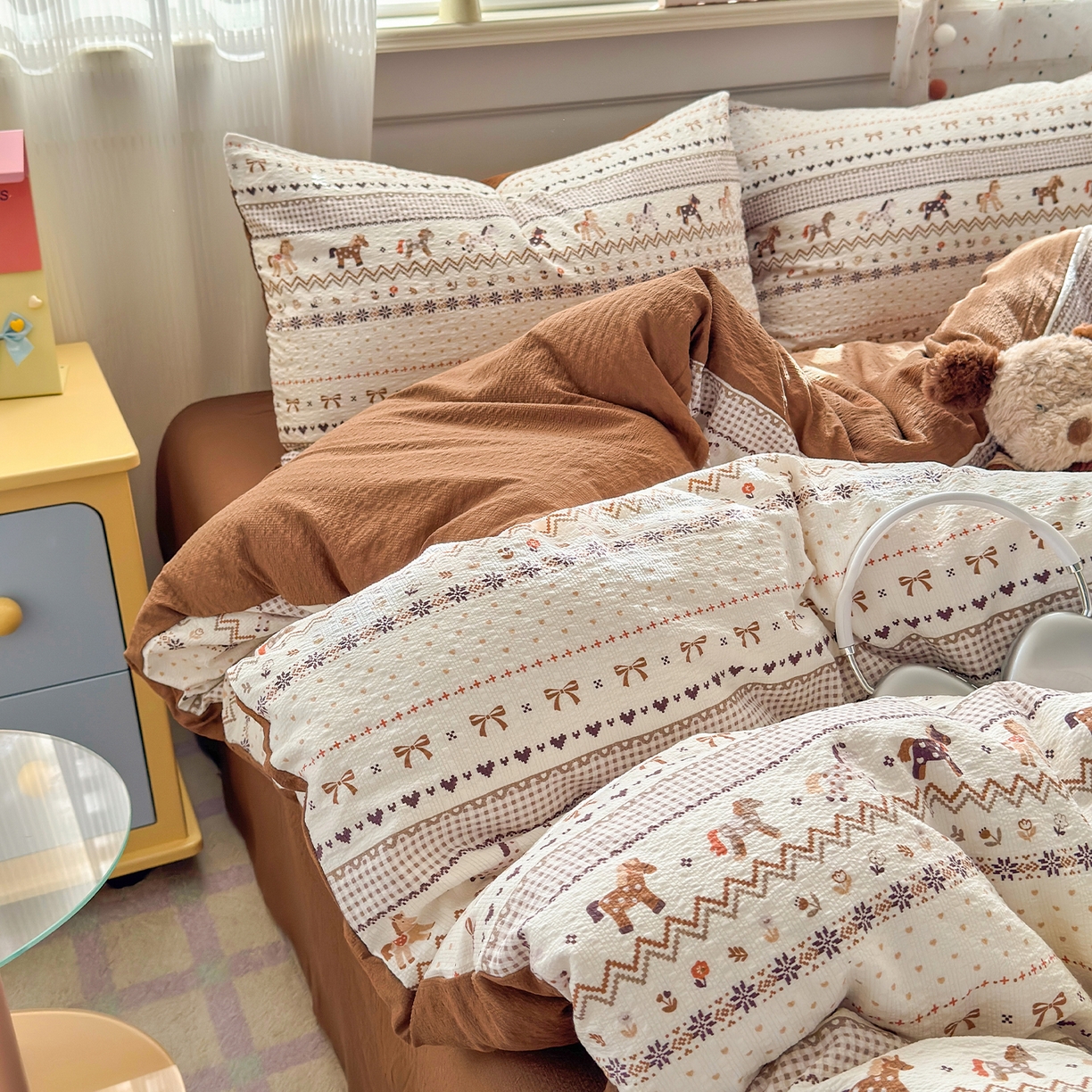 91家纺网 家纺一手货源 找家纺 优承佳生活馆 2026新款卡通小清新风格高克重超柔软糯泡芙双层纱面料三件套四件套单被套系列 （提供买家秀） 千禧马