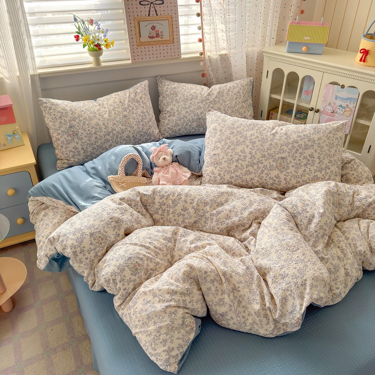 91家纺网 家纺一手货源 找家纺 优承佳生活馆 2026新款卡通小清新风格高克重超柔软糯泡芙双层纱面料三件套四件套单被套系列 （提供买家秀） 浅陌