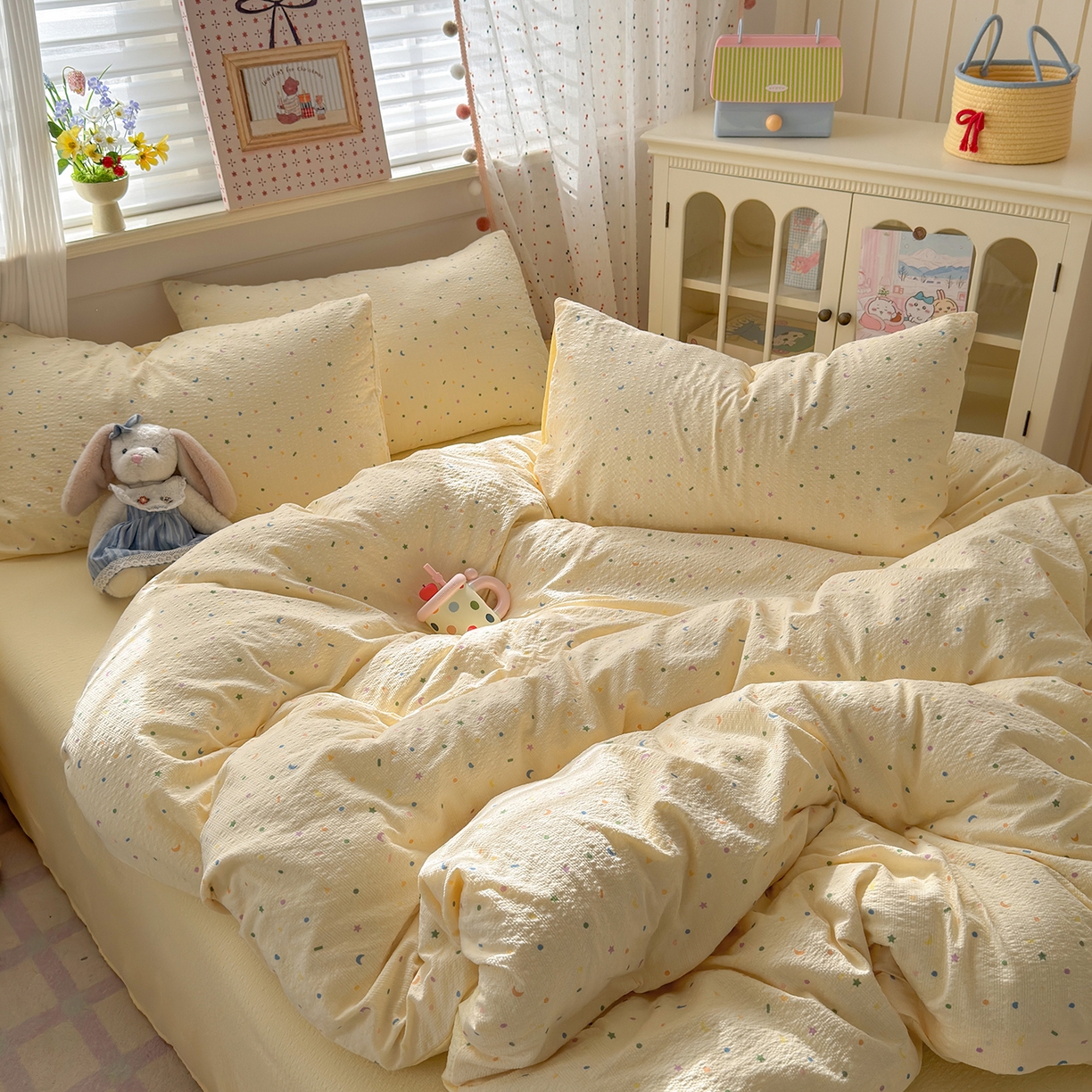 91家纺网 家纺一手货源 找家纺 优承佳生活馆 2026新款卡通小清新风格高克重超柔软糯泡芙双层纱面料三件套四件套单被套系列 （提供买家秀） 童趣星空