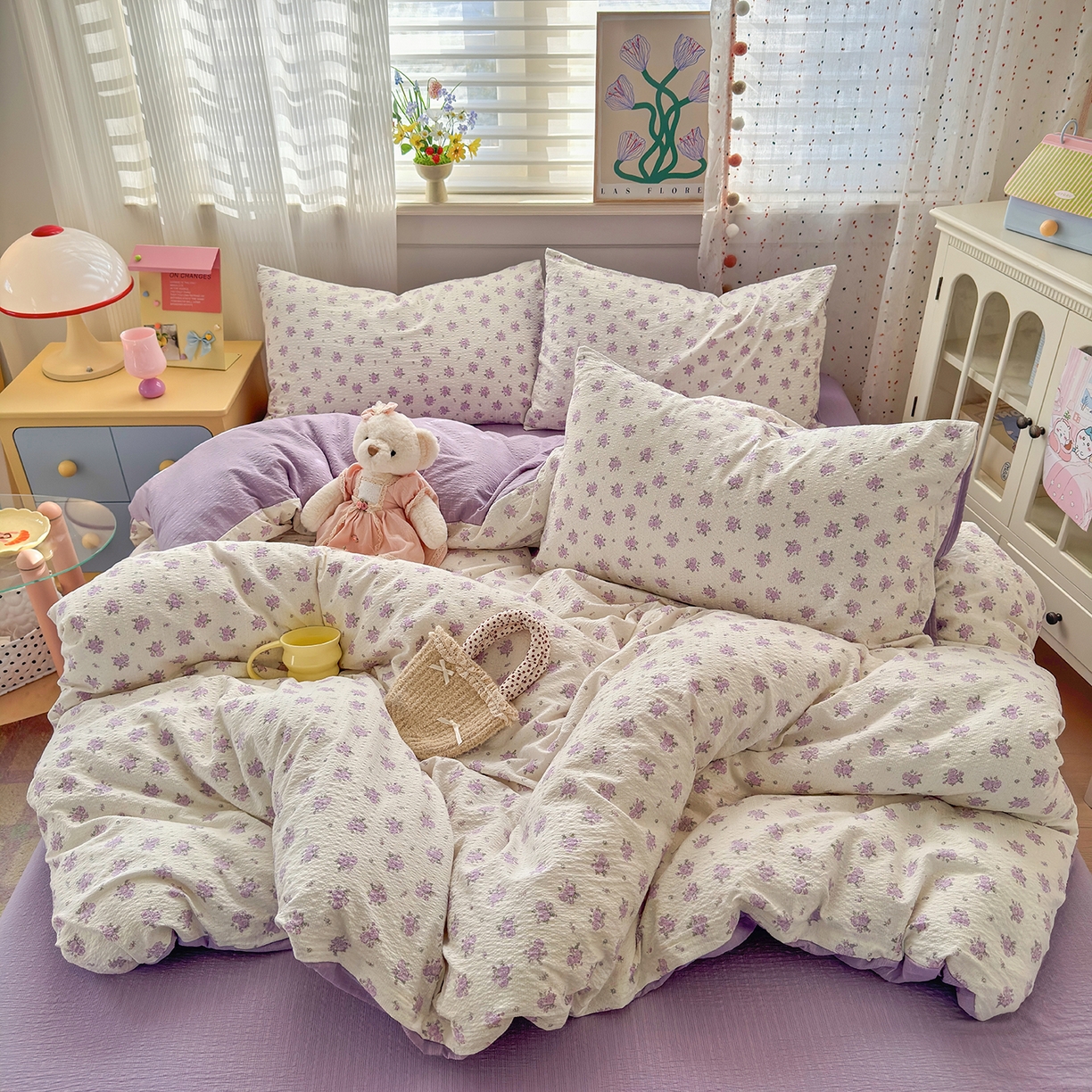 91家纺网 家纺一手货源 找家纺 优承佳生活馆 2026新款卡通小清新风格高克重超柔软糯泡芙双层纱面料三件套四件套单被套系列 （提供买家秀） 紫蔷薇