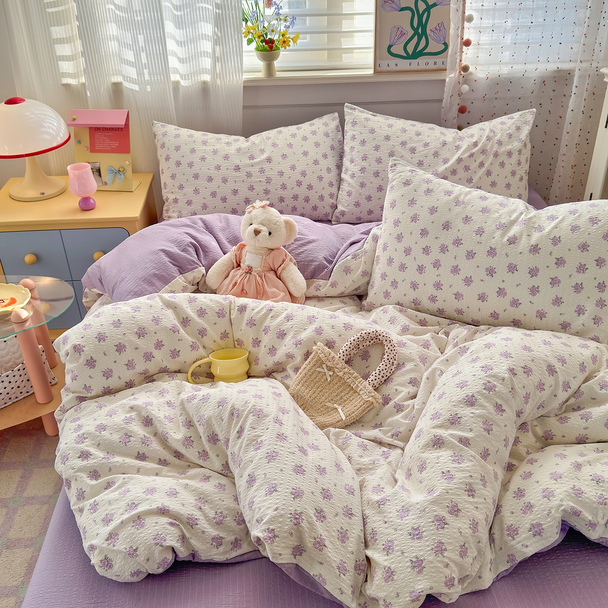 91家纺网 家纺一手货源 找家纺 优承佳生活馆 2026新款卡通小清新风格高克重超柔软糯泡芙双层纱面料三件套四件套单被套系列 （提供买家秀） 紫蔷薇