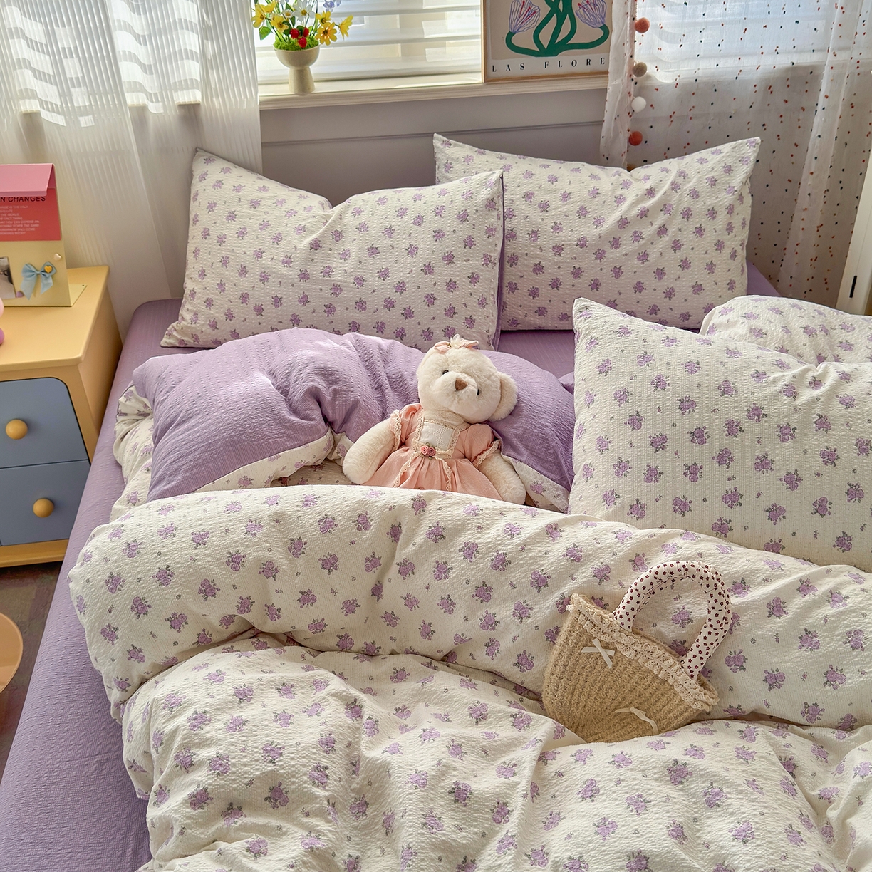 91家纺网 家纺一手货源 找家纺 优承佳生活馆 2026新款卡通小清新风格高克重超柔软糯泡芙双层纱面料三件套四件套单被套系列 （提供买家秀） 紫蔷薇