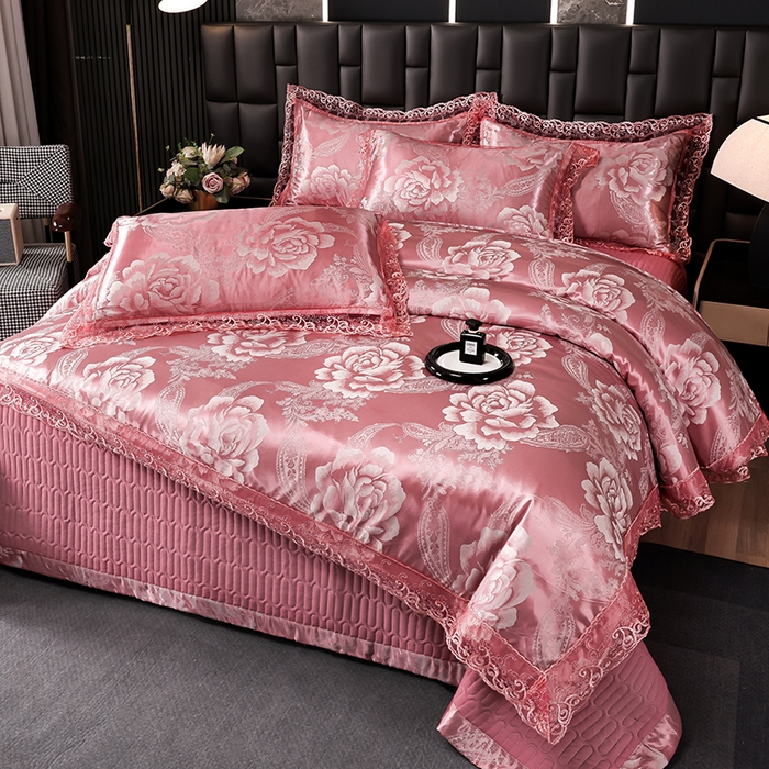 91家纺网 家纺一手货源 找家纺 提花大世界 2026新款直播爆款水洗真丝天丝贡缎提花夹棉床盖花边四件套 波西花园-浅豆沙