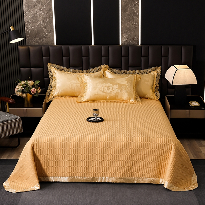 91家纺网 家纺一手货源 找家纺 提花大世界 2026新款直播爆款水洗真丝天丝贡缎提花夹棉床盖花边四件套 花间-金驼