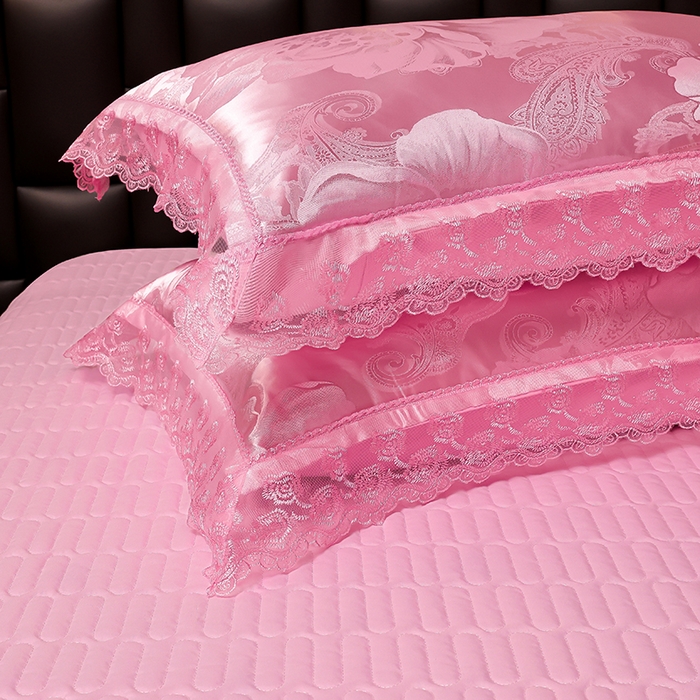 91家纺网 家纺一手货源 找家纺 提花大世界 2026新款直播爆款水洗真丝天丝贡缎提花夹棉床盖花边四件套 花开-粉玉