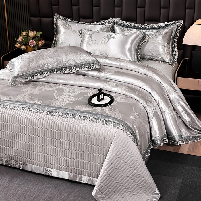 91家纺网 家纺一手货源 找家纺 提花大世界 2026新款直播爆款水洗真丝天丝贡缎提花夹棉床盖花边四件套 墨韵-金属灰