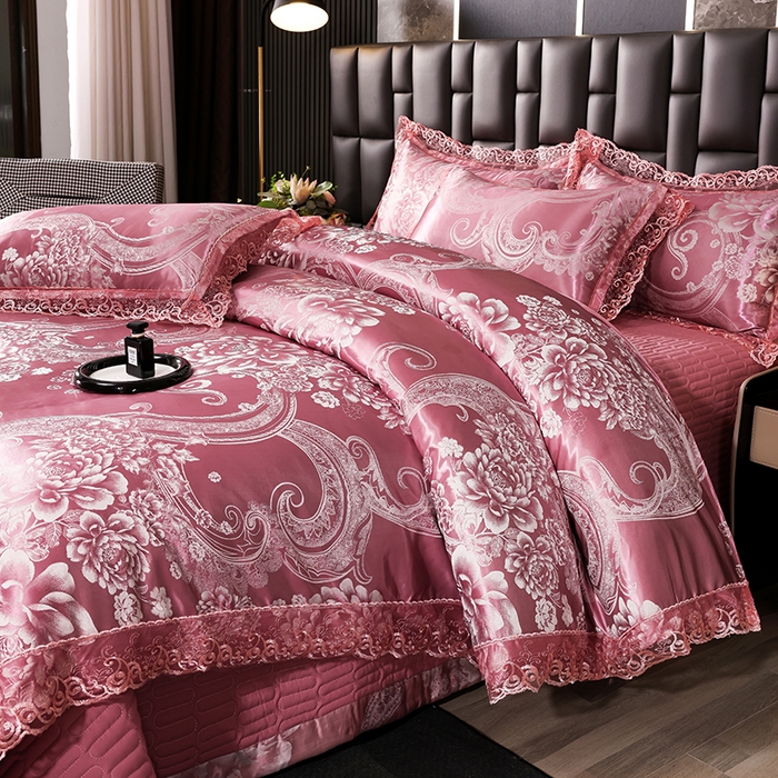 91家纺网 家纺一手货源 找家纺 提花大世界 2026新款直播爆款水洗真丝天丝贡缎提花夹棉床盖花边四件套 奈欧莎-深豆沙