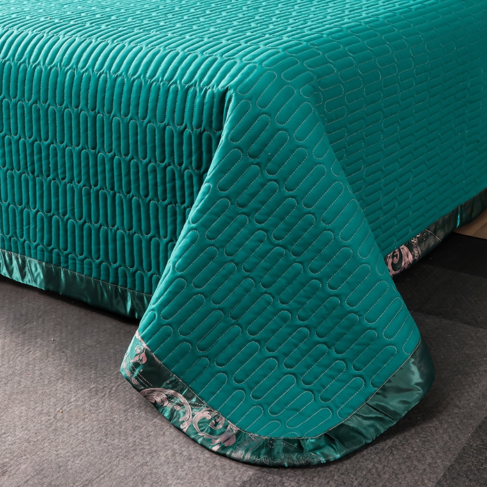 91家纺网 家纺一手货源 找家纺 提花大世界 2026新款直播爆款水洗真丝天丝贡缎提花夹棉床盖花边四件套 雅布洛-祖母绿