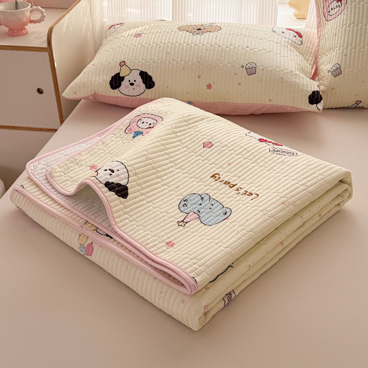 91家纺网 家纺一手货源 找家纺 KA家纺 2026春夏新款小清新全棉纯棉印花床盖三件套-第一波 爱心小猫