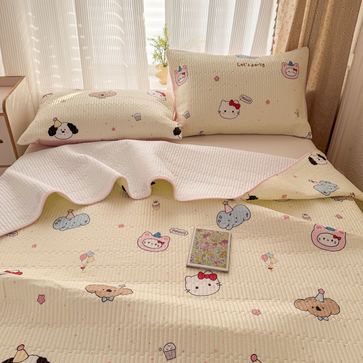 91家纺网 家纺一手货源 找家纺 KA家纺 2026春夏新款小清新全棉纯棉印花床盖三件套-第一波 爱心小猫