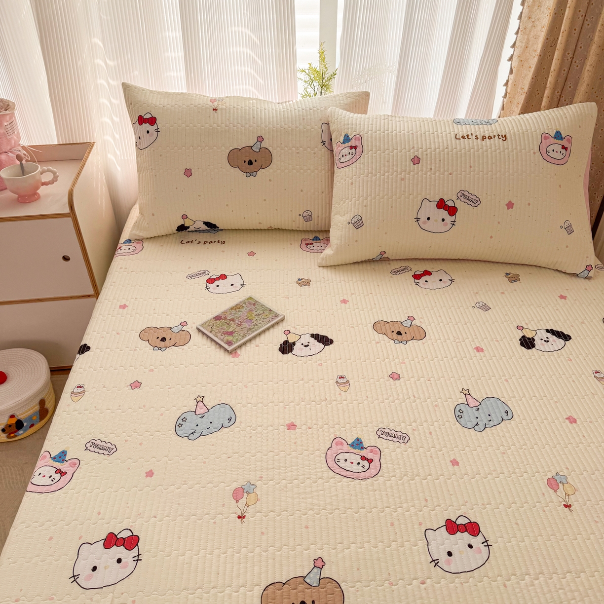 91家纺网 家纺一手货源 找家纺 KA家纺 2026春夏新款小清新全棉纯棉印花床盖三件套-第一波 爱心小猫