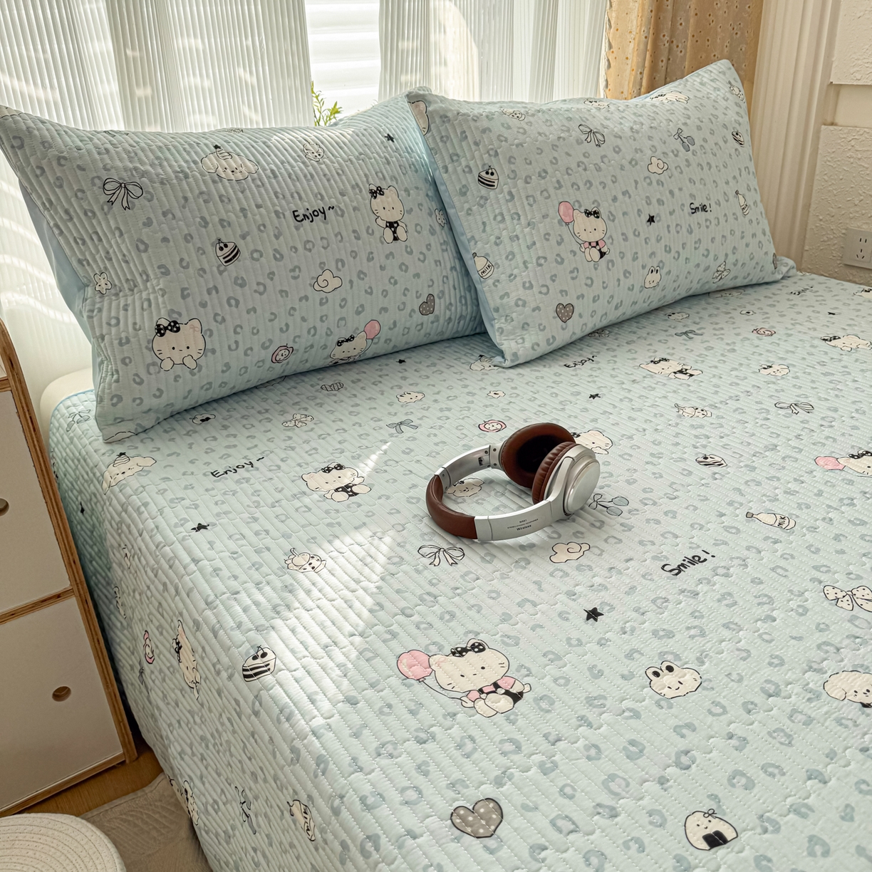 91家纺网 家纺一手货源 找家纺 KA家纺 2026春夏新款小清新全棉纯棉印花床盖三件套-第一波 豹纹猫咪