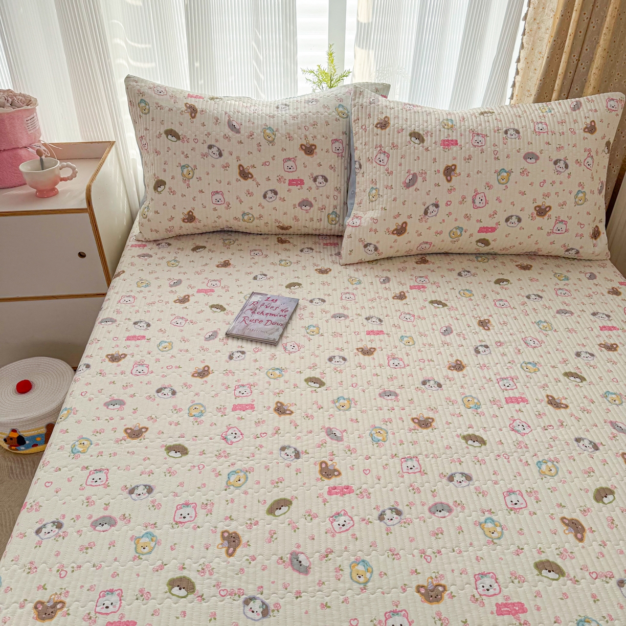 91家纺网 家纺一手货源 找家纺 KA家纺 2026春夏新款小清新全棉纯棉印花床盖三件套-第一波 萌宠伙伴