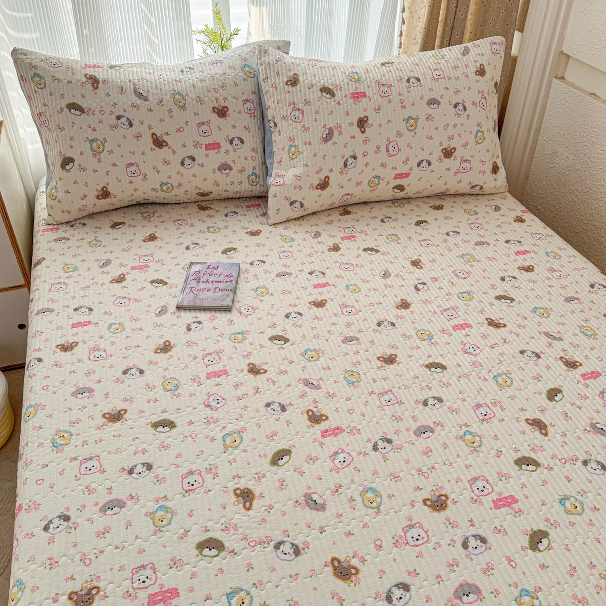 91家纺网 家纺一手货源 找家纺 KA家纺 2026春夏新款小清新全棉纯棉印花床盖三件套-第一波 萌宠伙伴