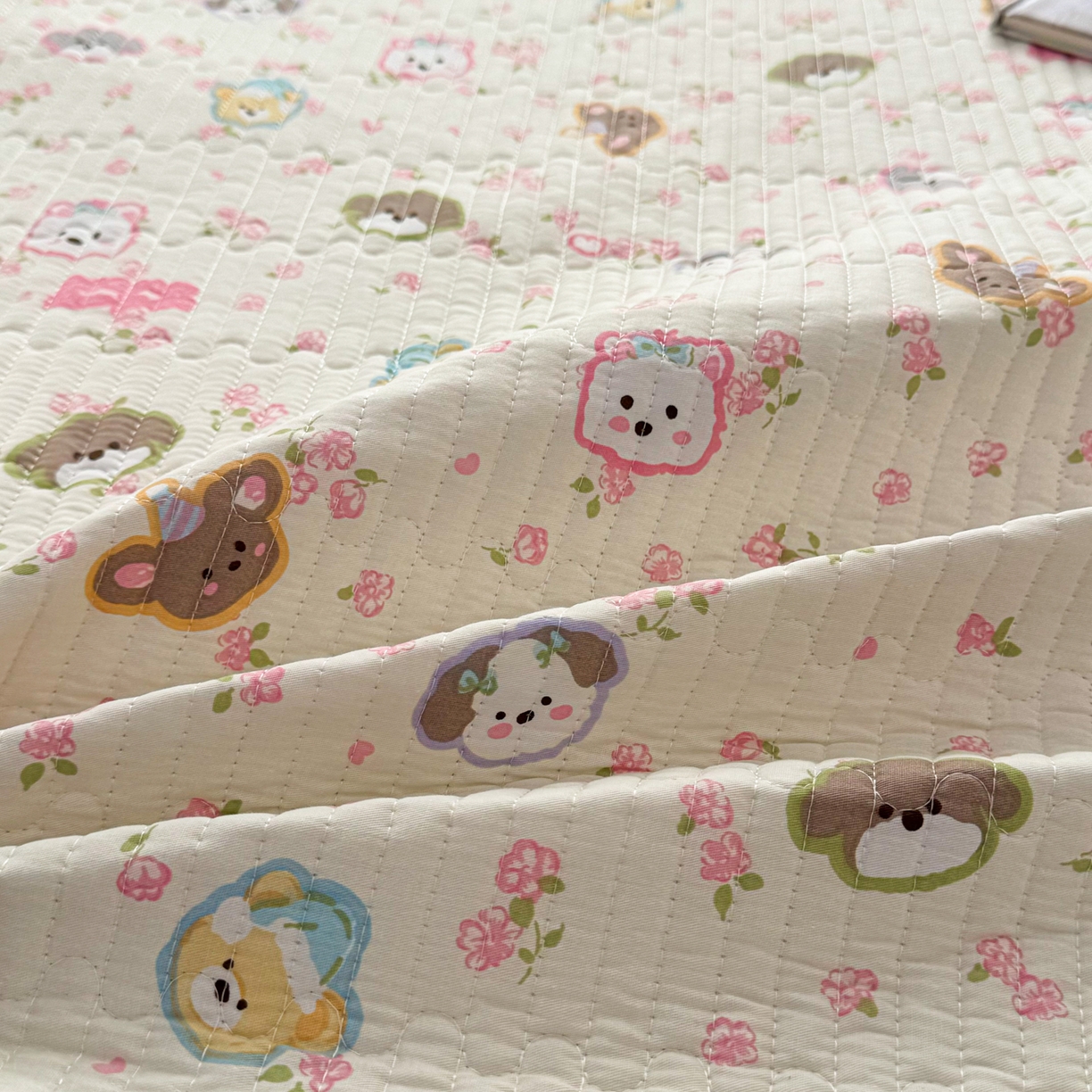 91家纺网 家纺一手货源 找家纺 KA家纺 2026春夏新款小清新全棉纯棉印花床盖三件套-第一波 萌宠伙伴