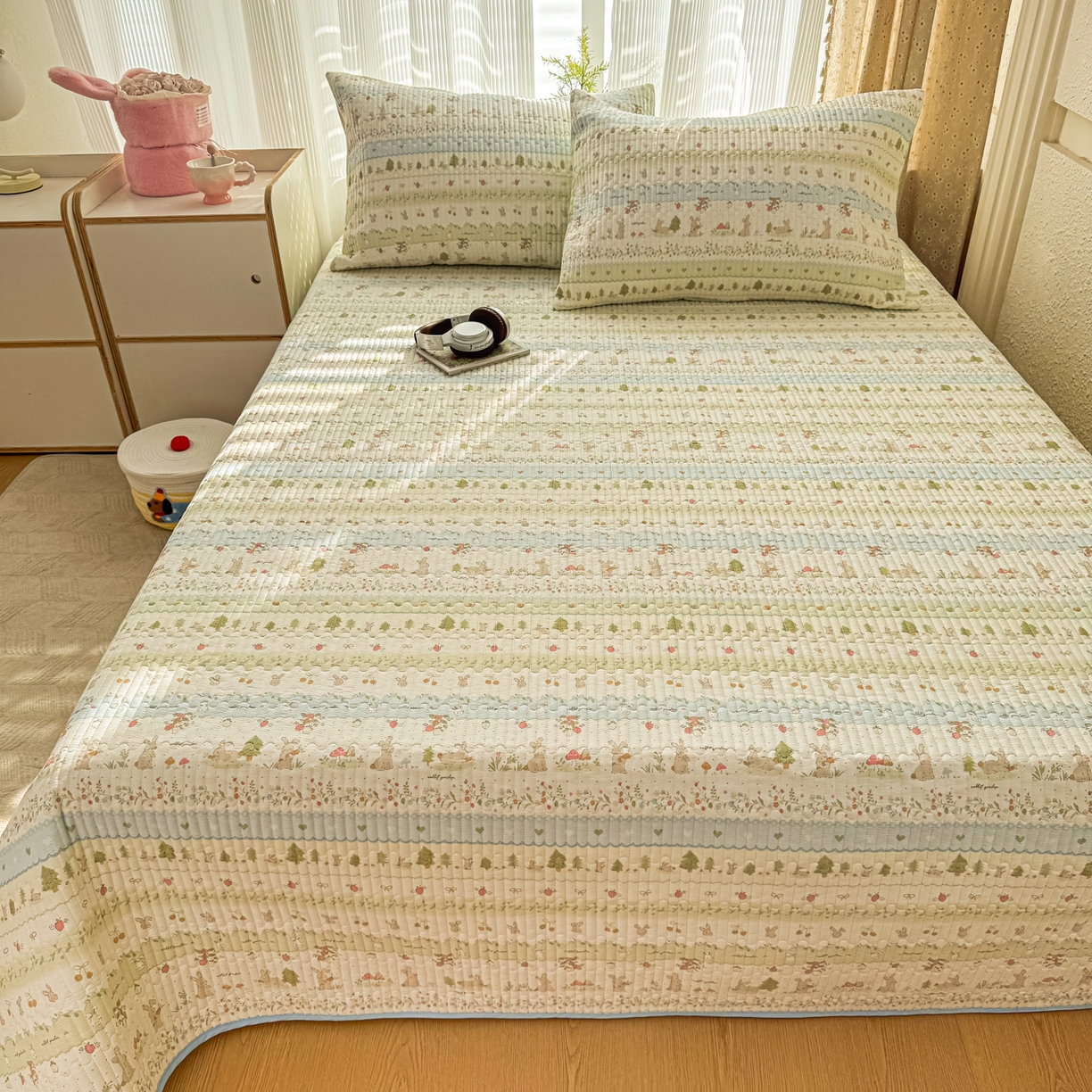 91家纺网 家纺一手货源 找家纺 KA家纺 2026春夏新款小清新全棉纯棉印花床盖三件套-第一波 田园小兔