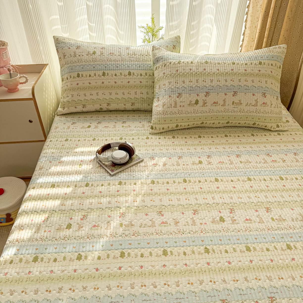 91家纺网 家纺一手货源 找家纺 KA家纺 2026春夏新款小清新全棉纯棉印花床盖三件套-第一波 田园小兔