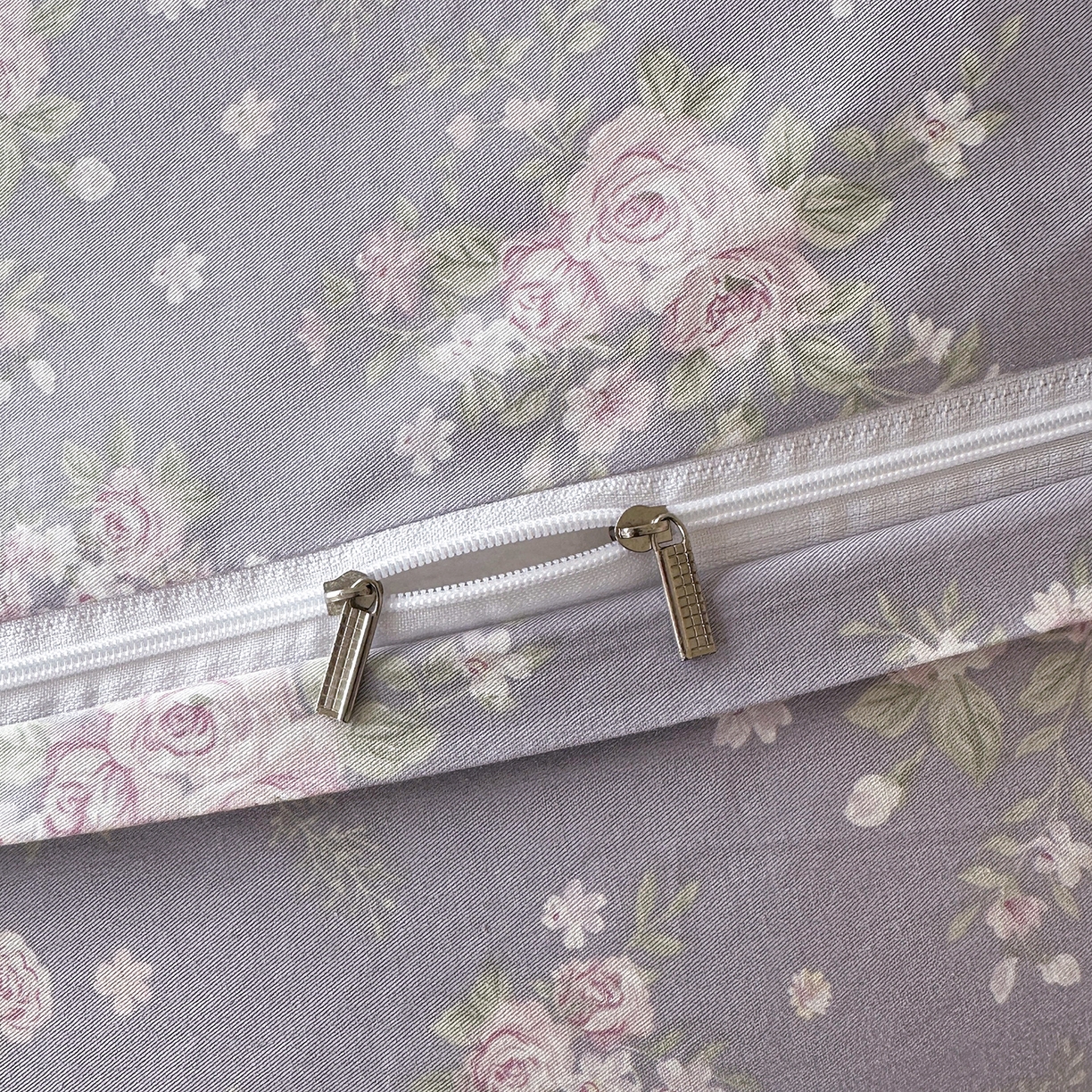 91家纺网 家纺一手货源 找家纺 宜凡家纺 2026新款全棉法式碎花床盖四件套（所有四件套价格不得低于供货价+60元出售） 雾野