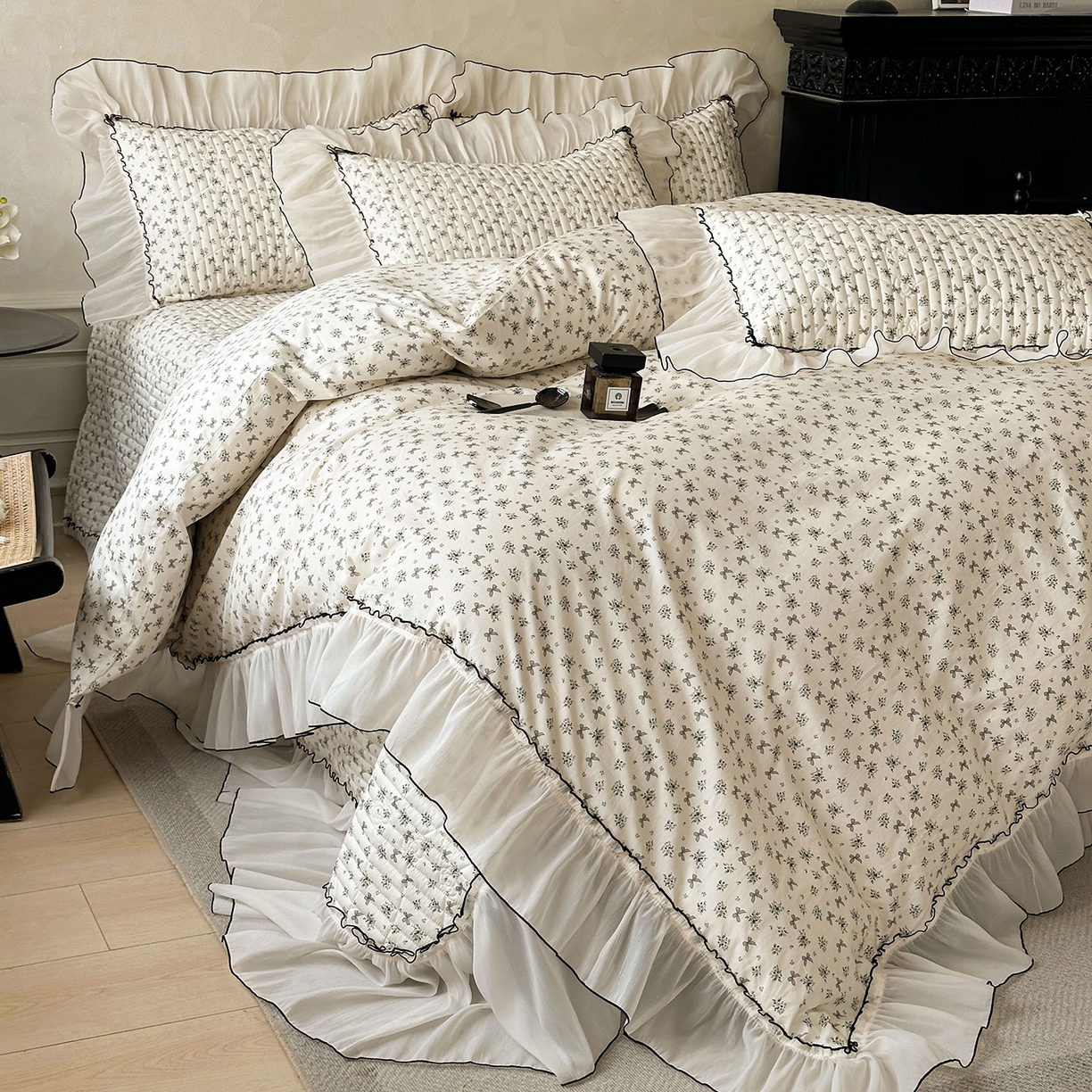 91家纺网 家纺一手货源 找家纺 宜凡家纺 2026新款全棉法式碎花床盖四件套（所有四件套价格不得低于供货价+60元出售） 流莹