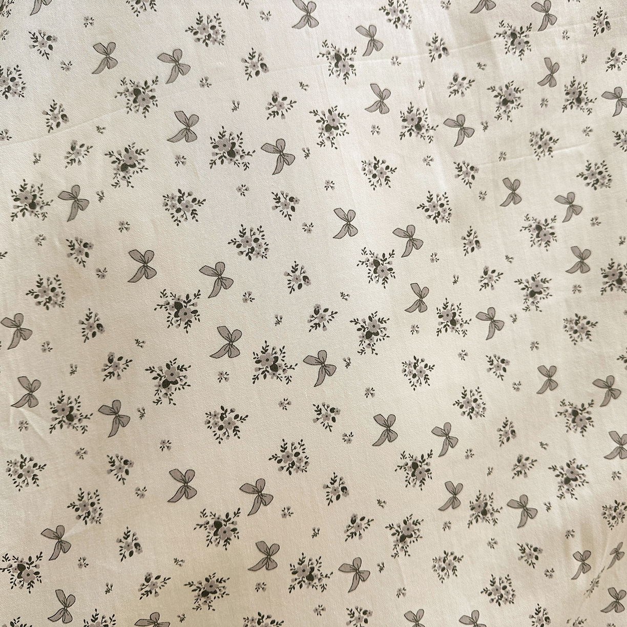 91家纺网 家纺一手货源 找家纺 宜凡家纺 2026新款全棉法式碎花床盖四件套（所有四件套价格不得低于供货价+60元出售） 流莹