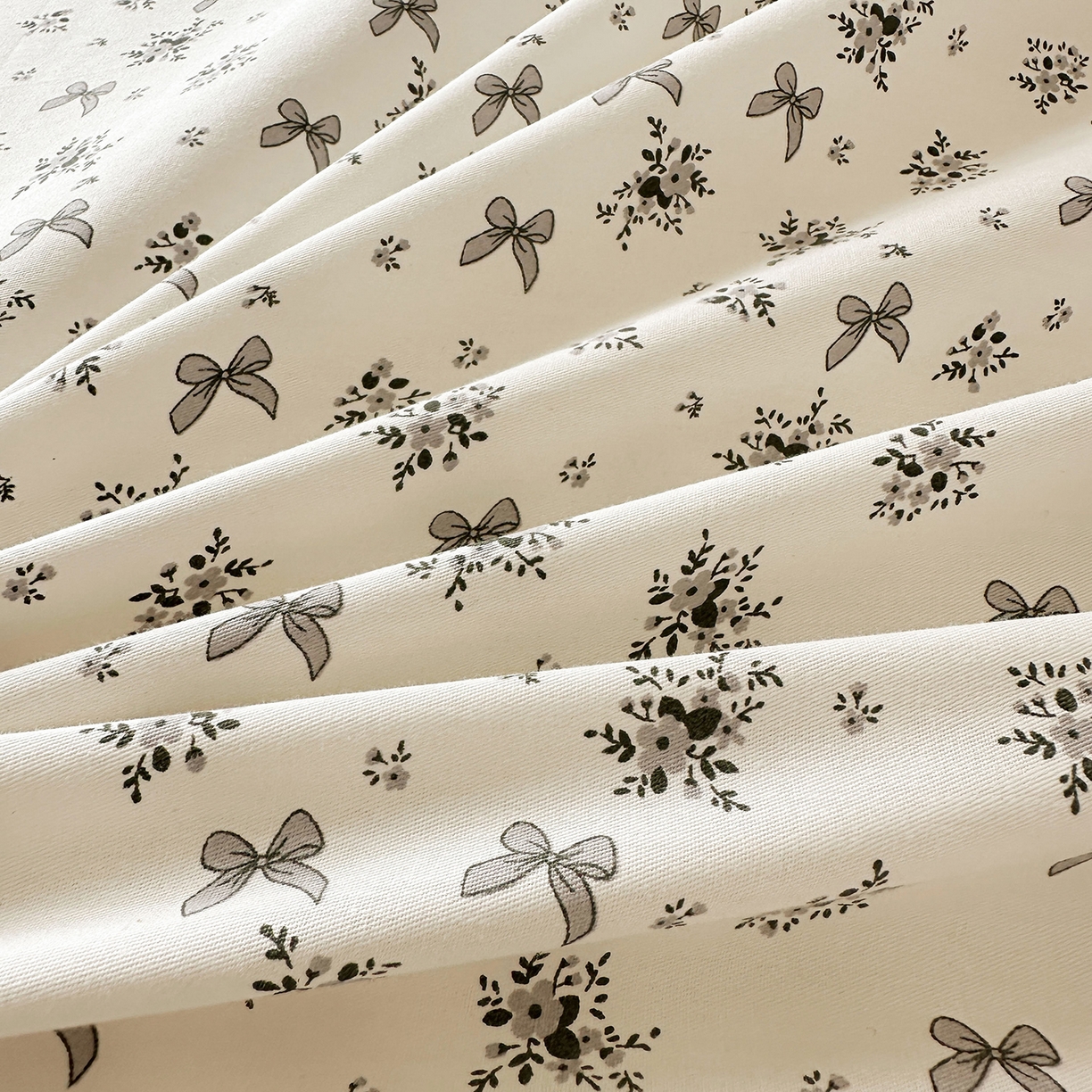 91家纺网 家纺一手货源 找家纺 宜凡家纺 2026新款全棉法式碎花床盖四件套（所有四件套价格不得低于供货价+60元出售） 流莹