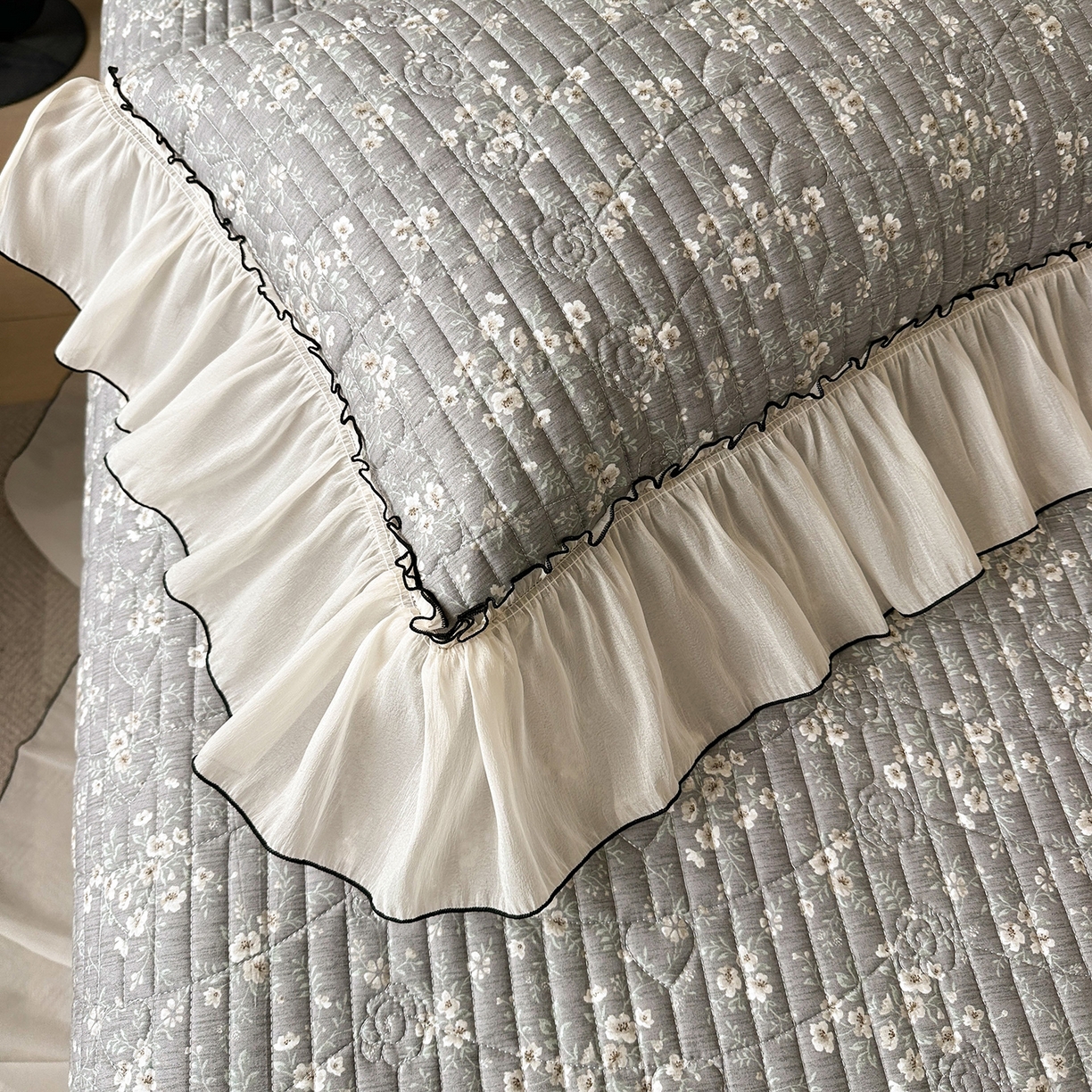 91家纺网 家纺一手货源 找家纺 宜凡家纺 2026新款全棉法式碎花床盖四件套（所有四件套价格不得低于供货价+60元出售） 香缇丽