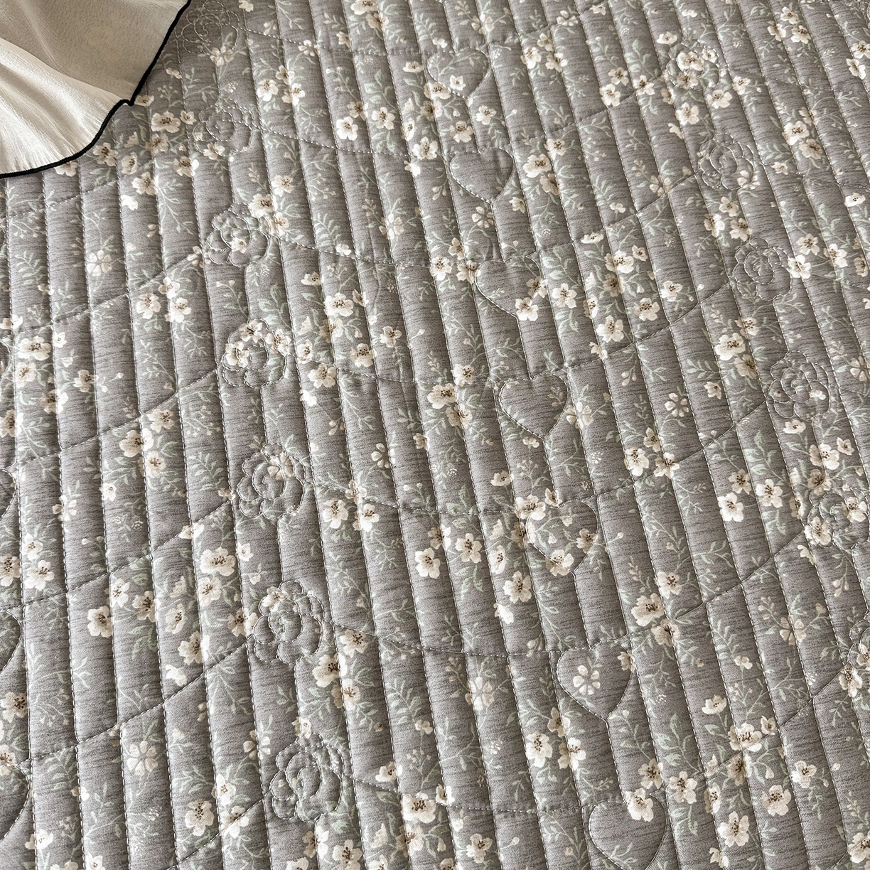 91家纺网 家纺一手货源 找家纺 宜凡家纺 2026新款全棉法式碎花床盖四件套（所有四件套价格不得低于供货价+60元出售） 香缇丽