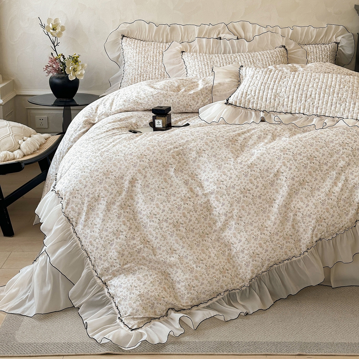 91家纺网 家纺一手货源 找家纺 宜凡家纺 2026新款全棉法式碎花床盖四件套（所有四件套价格不得低于供货价+60元出售） 云端花海