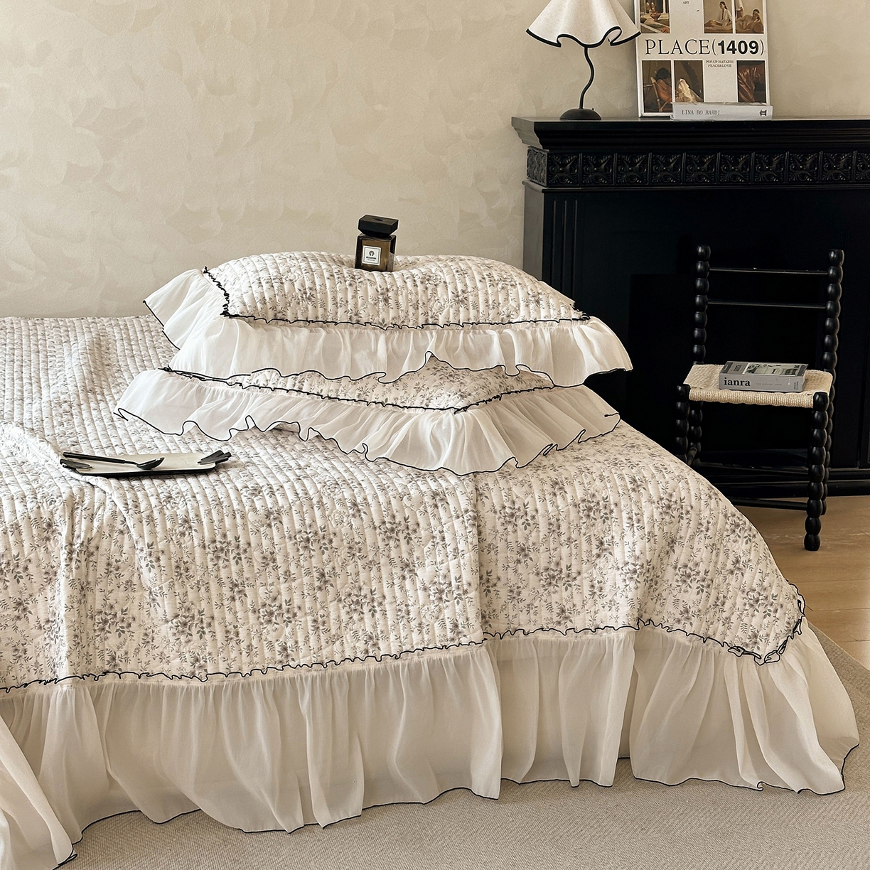 91家纺网 家纺一手货源 找家纺 宜凡家纺 2026新款全棉法式碎花床盖三件套（所有三件套价格不得低于供货价+45元出售） 花屿间