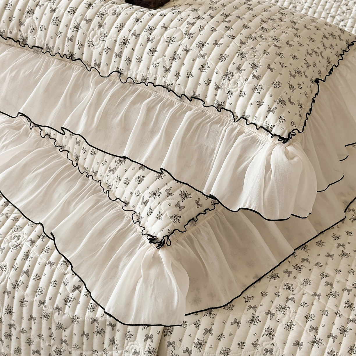 91家纺网 家纺一手货源 找家纺 宜凡家纺 2026新款全棉法式碎花床盖三件套（所有三件套价格不得低于供货价+45元出售） 流莹