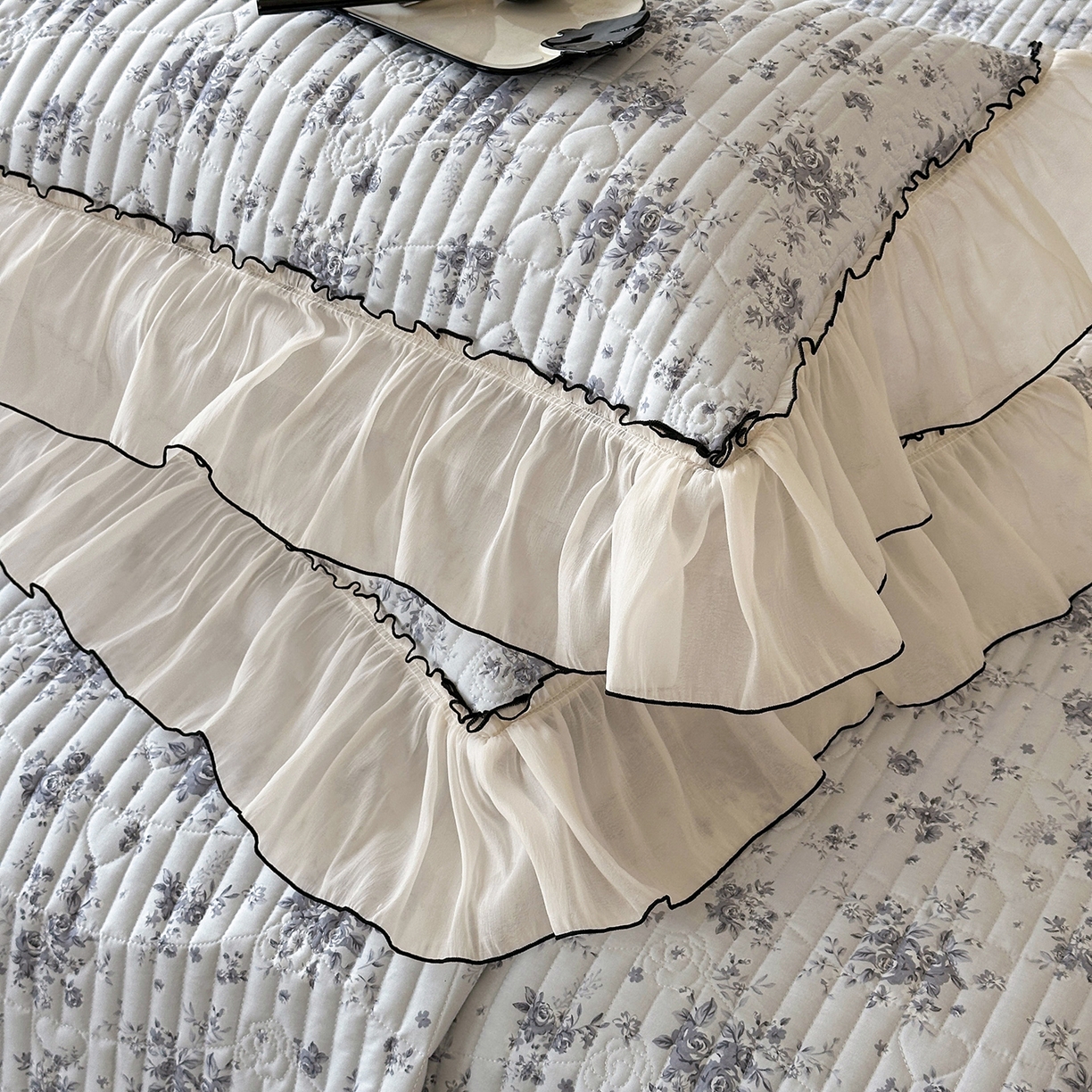 91家纺网 家纺一手货源 找家纺 宜凡家纺 2026新款全棉法式碎花床盖三件套（所有三件套价格不得低于供货价+45元出售） 拾光