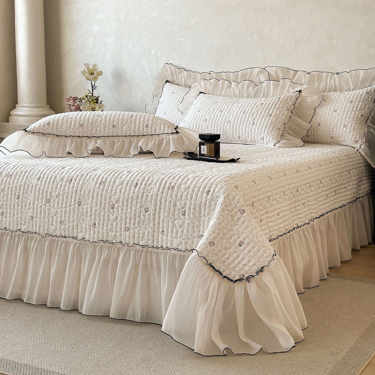 91家纺网 家纺一手货源 找家纺 宜凡家纺 2026新款全棉法式碎花床盖三件套（所有三件套价格不得低于供货价+45元出售） 忆梦