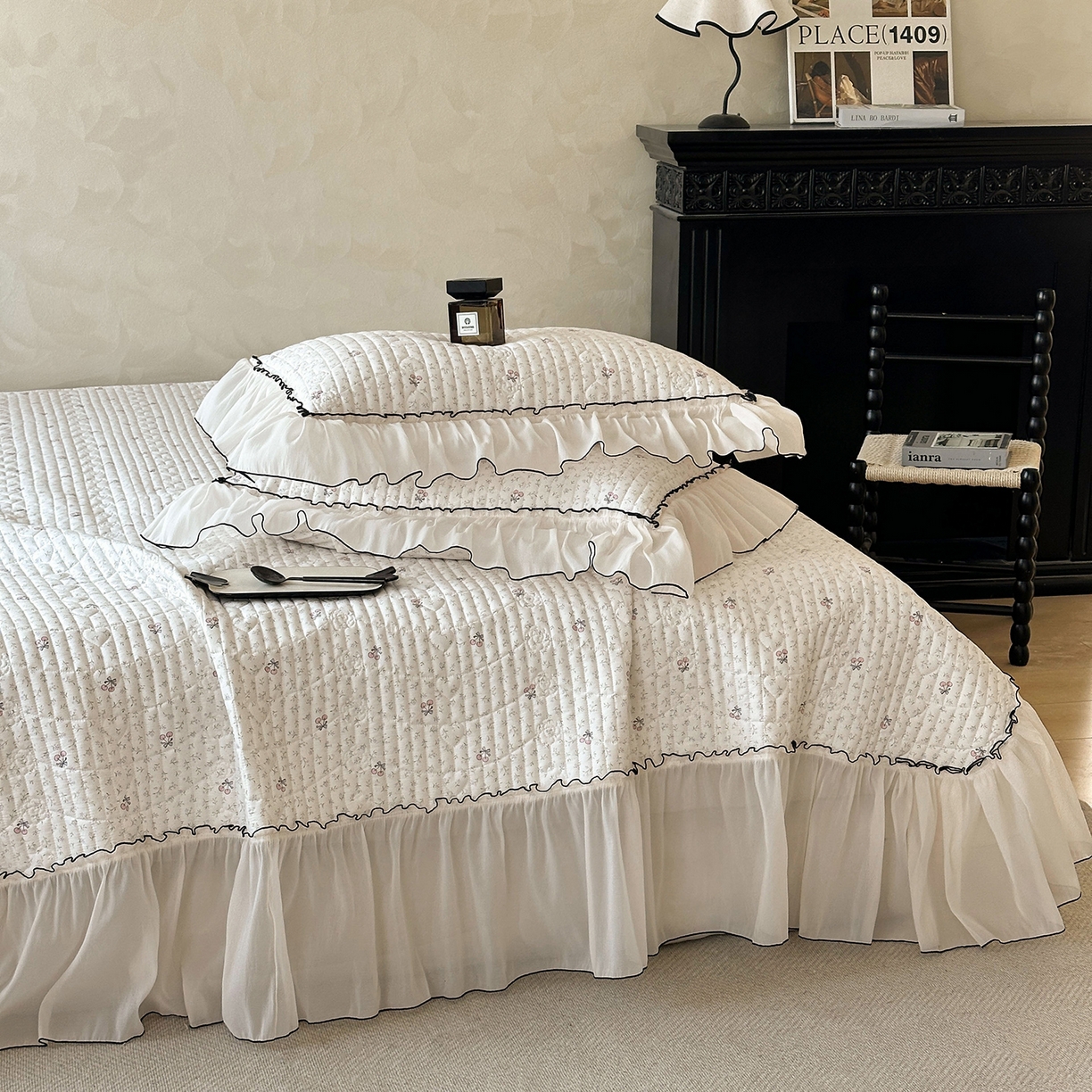 91家纺网 家纺一手货源 找家纺 宜凡家纺 2026新款全棉法式碎花床盖三件套（所有三件套价格不得低于供货价+45元出售） 忆梦