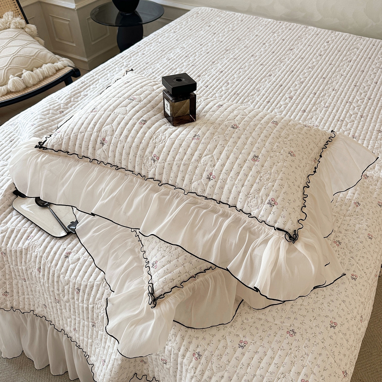 91家纺网 家纺一手货源 找家纺 宜凡家纺 2026新款全棉法式碎花床盖三件套（所有三件套价格不得低于供货价+45元出售） 忆梦