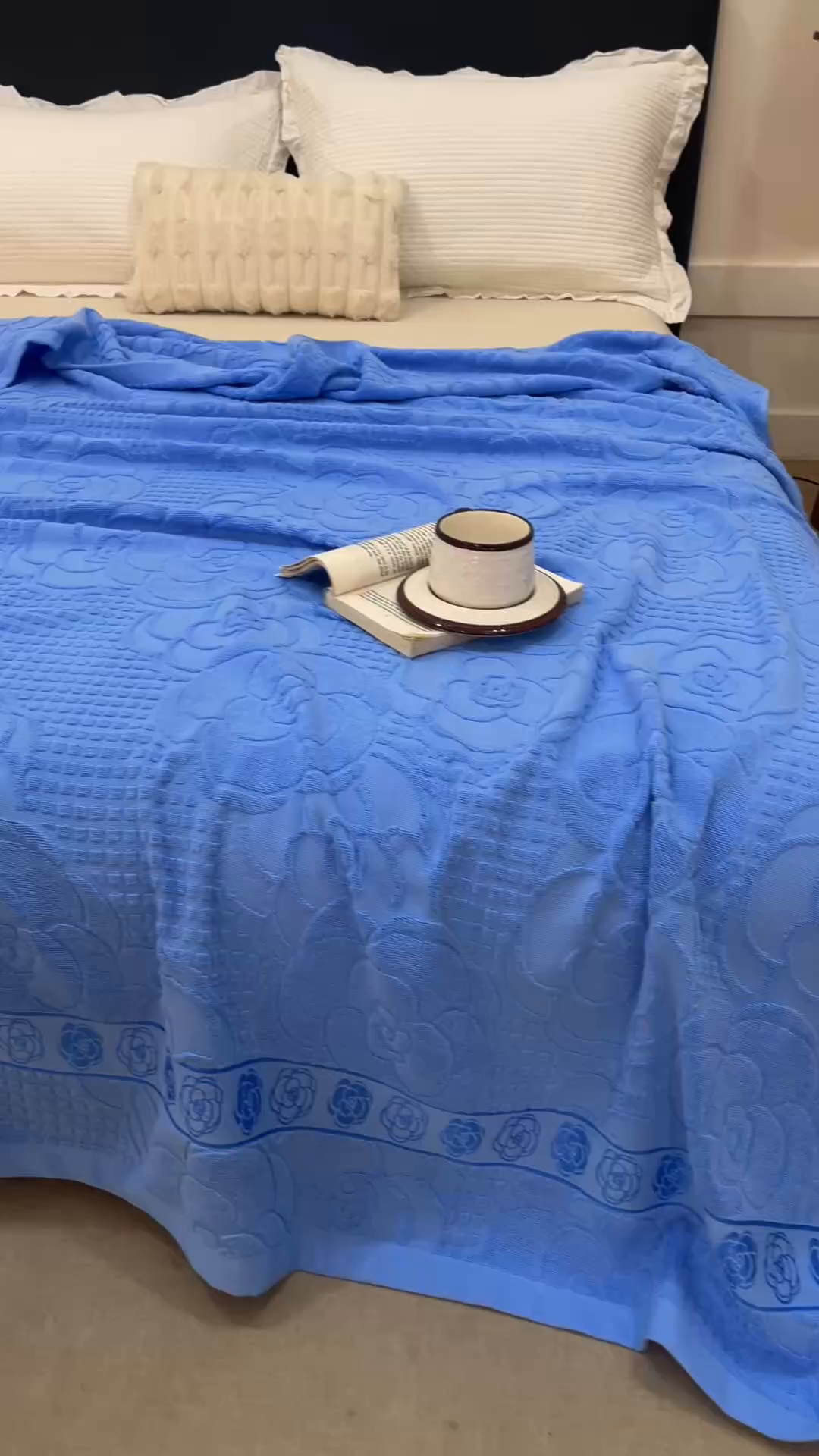 91家纺网 家纺一手货源 找家纺 悦然毛巾被 2026春夏新款全棉老式毛巾被夏凉被夏被 山茶旧梦深蓝