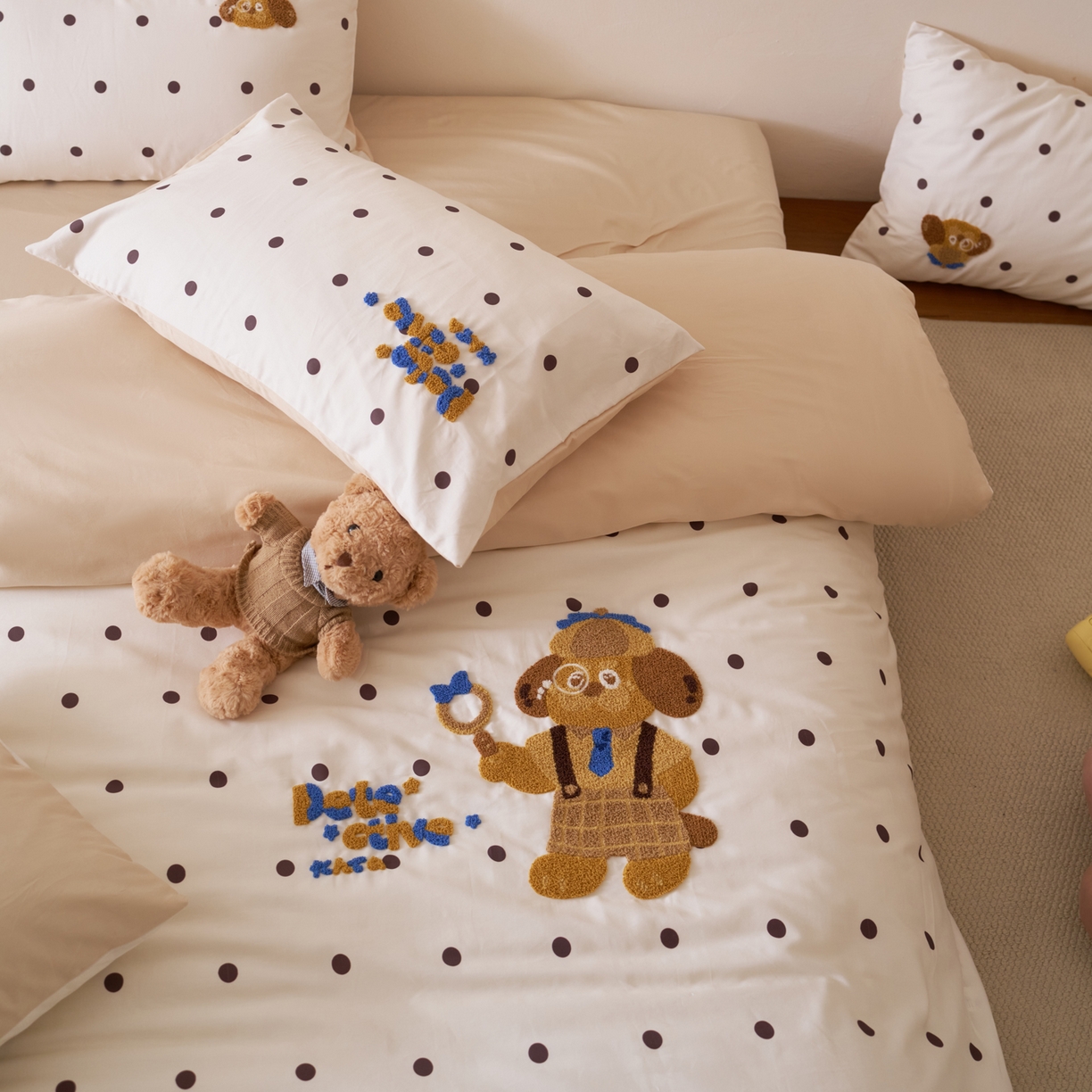 91家纺网 家纺一手货源 找家纺 久典家居 2026新款A类50S双股100支全棉纯棉贡缎长绒棉数码印花毛巾绣四件套 博士狗