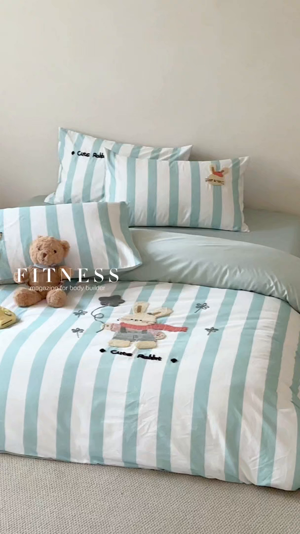 91家纺网 家纺一手货源 找家纺 久典家居 2026新款A类50S双股100支全棉纯棉贡缎长绒棉数码印花毛巾绣四件套 可爱兔