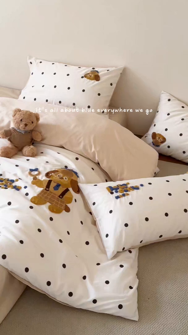 91家纺网 家纺一手货源 找家纺 久典家居 2026新款A类50S双股100支全棉纯棉贡缎长绒棉数码印花毛巾绣四件套 博士狗