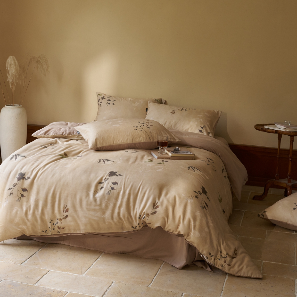 91家纺网 家纺一手货源 找家纺 久典家居 2026新款A类全棉纯棉数码印花天丝棉双层纱四件套 锦瑟-咖