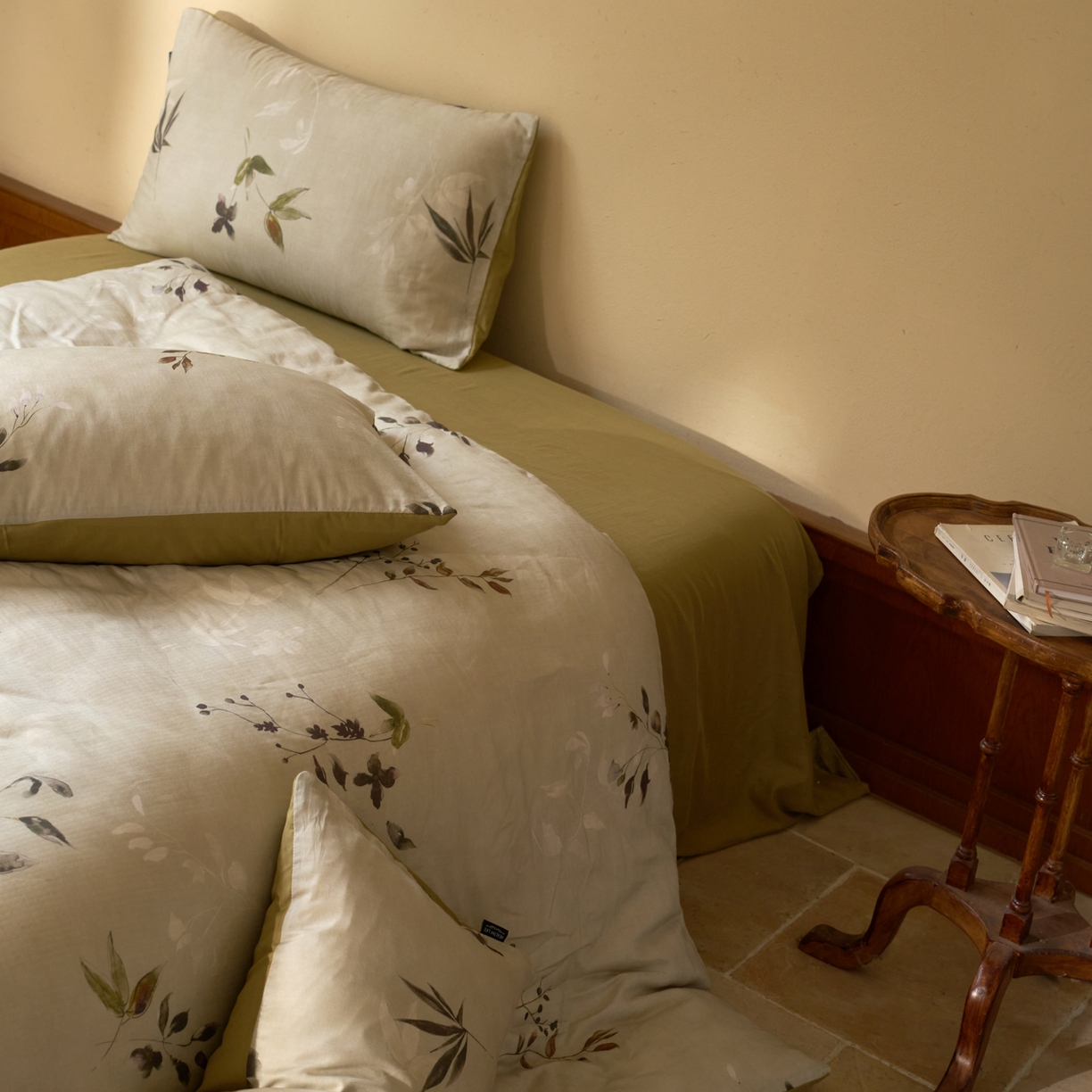 91家纺网 家纺一手货源 找家纺 久典家居 2026新款A类全棉纯棉数码印花天丝棉双层纱四件套 锦瑟-绿