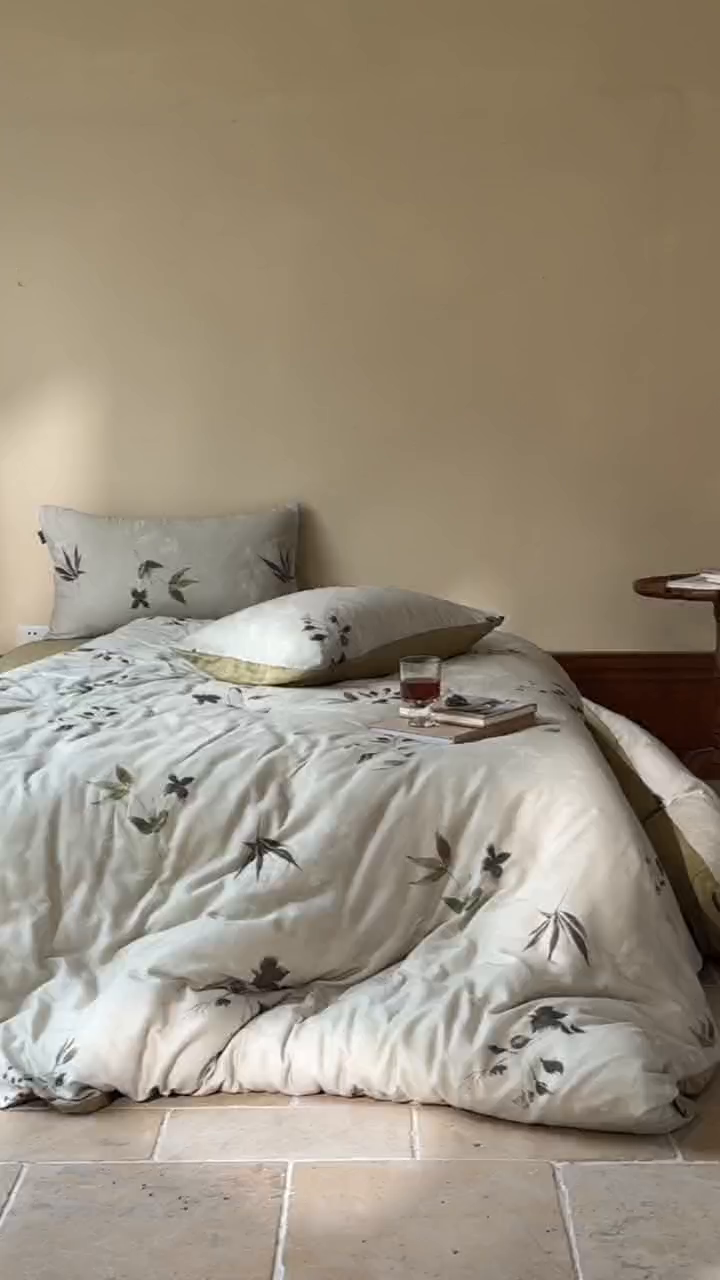 91家纺网 家纺一手货源 找家纺 久典家居 2026新款A类全棉纯棉数码印花天丝棉双层纱四件套 锦瑟-绿