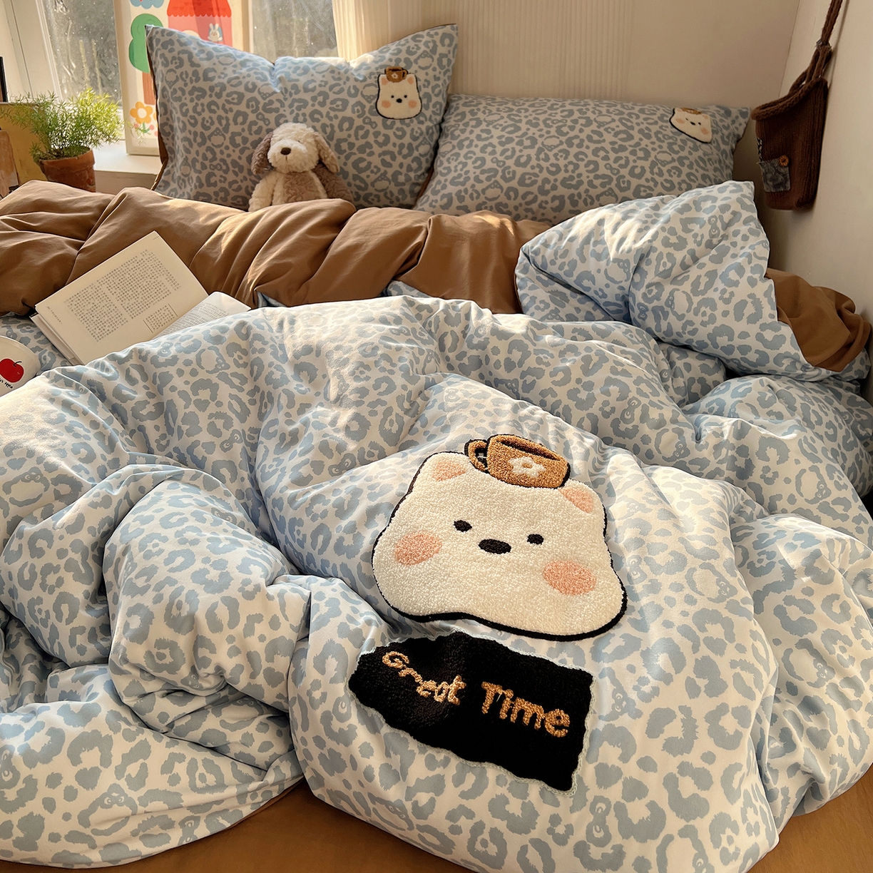 91家纺网 家纺一手货源 找家纺 （总）初夏家纺 2026 毛巾绣四件套A类仿棉105g 卡通可爱【提供买家秀】