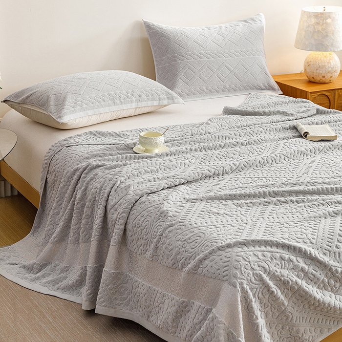 91家纺网 家纺一手货源 找家纺 悦然毛巾被 2026春夏新款全棉老式毛巾被夏凉被夏被 菱纹浅灰