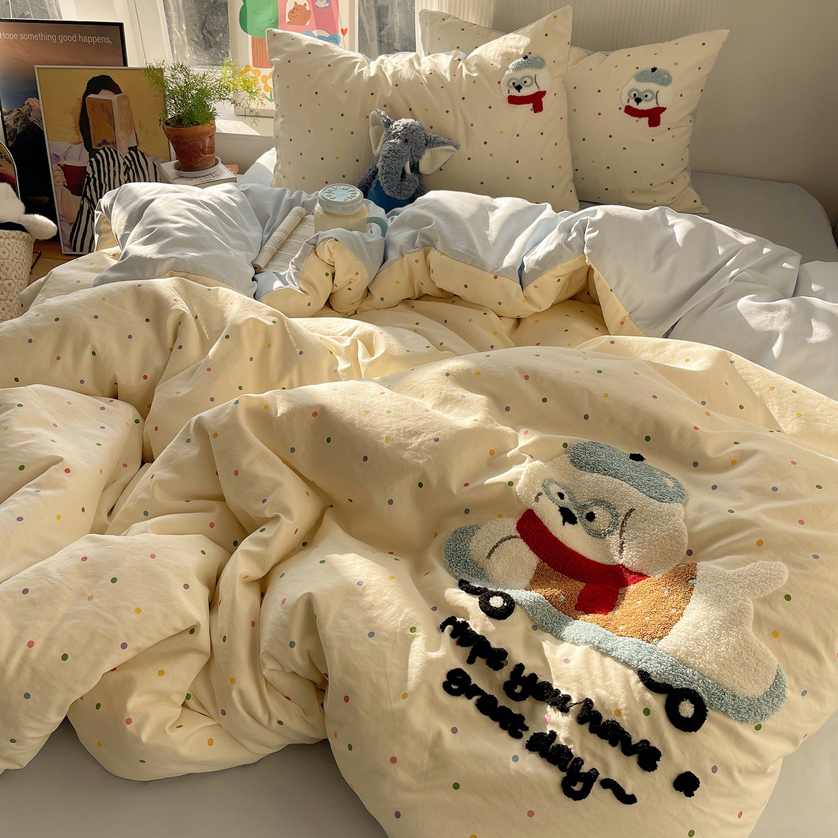 91家纺网 家纺一手货源 找家纺 初夏家纺 2026 毛巾绣四件套A类仿棉105g 卡通可爱【提供买家秀】 毛巾绣-滑板出行