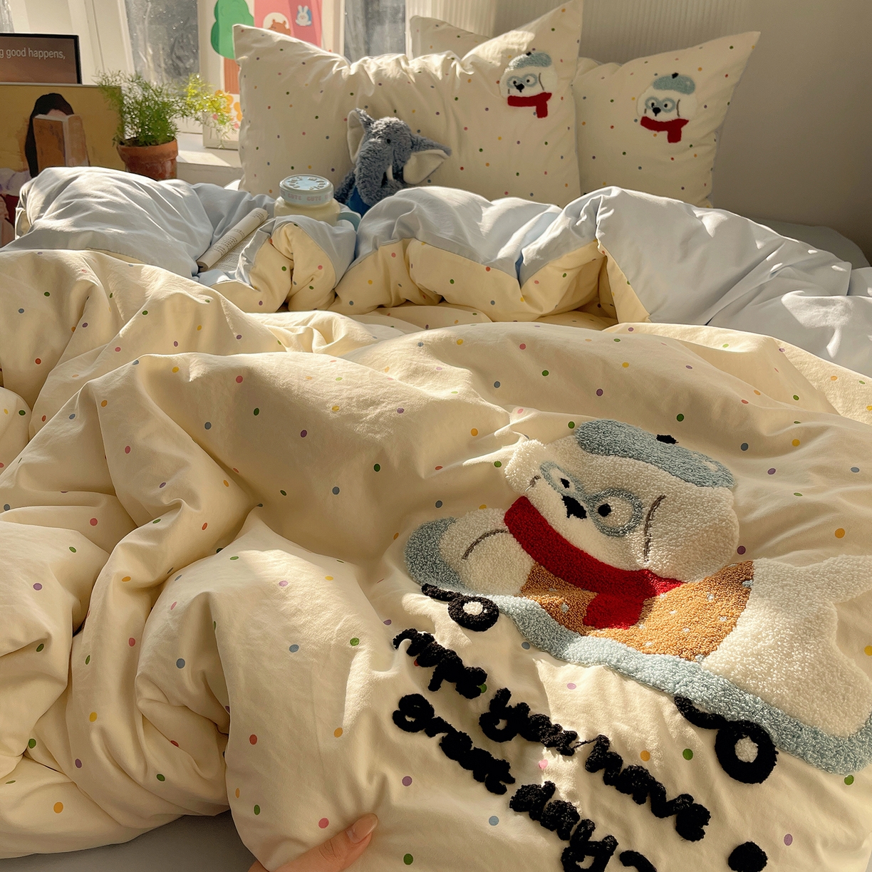 91家纺网 家纺一手货源 找家纺 初夏家纺 2026 毛巾绣四件套A类仿棉105g 卡通可爱【提供买家秀】 毛巾绣-滑板出行